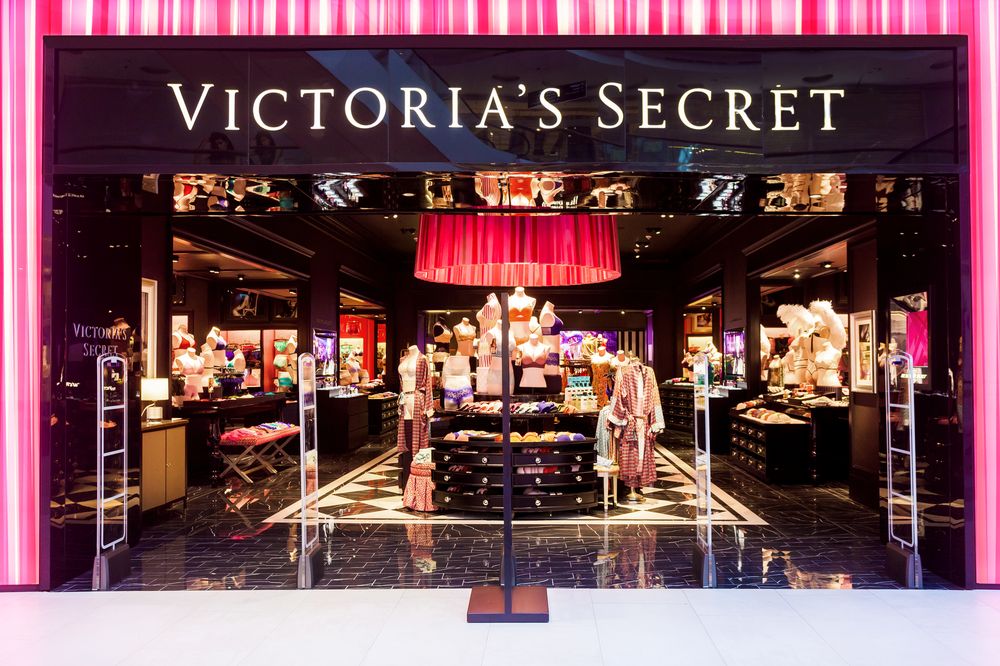 Сикрет адрес. Victorias Secret магазин в США.