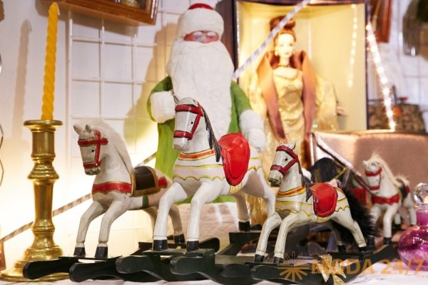 Новогодние игрушки. Декабрьский «Блошиный рынок» на Тишинке