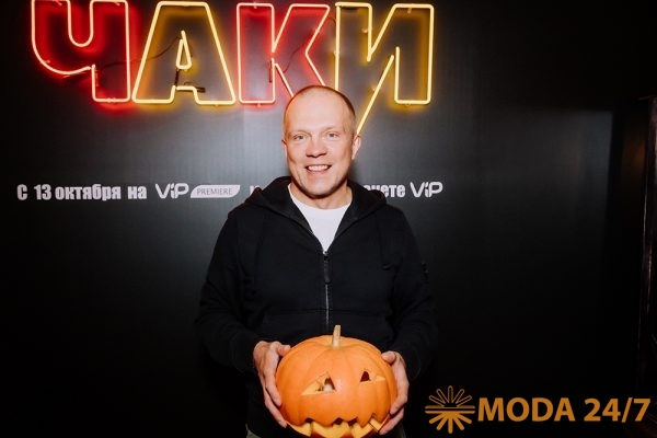 DJ Грув на пре-пати Хэллоуина в кинотеатре «Художественный»