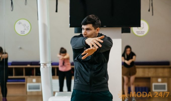 Станислав Лысаковский на тренировке X-Move в X-Fit Столешников Premium