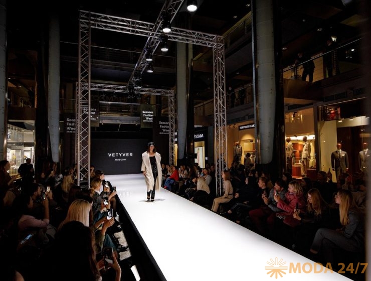 Seasons Fashion Week