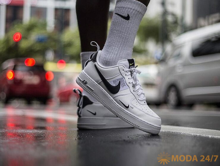 Кроссовки Nike