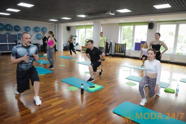 Руслан Панов проводит мастер-класс в «XFIT Монарх»