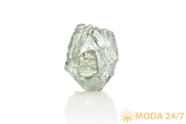 Алмаз «Погремушка». Путь бриллианта. Чудо природы и рукотворный шедевр