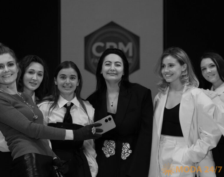 Драмеди-шоу: театр на подиуме выставки CPM – Collection Première Moscow